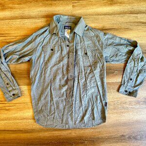 Mens M Patagonia long sleeve button up